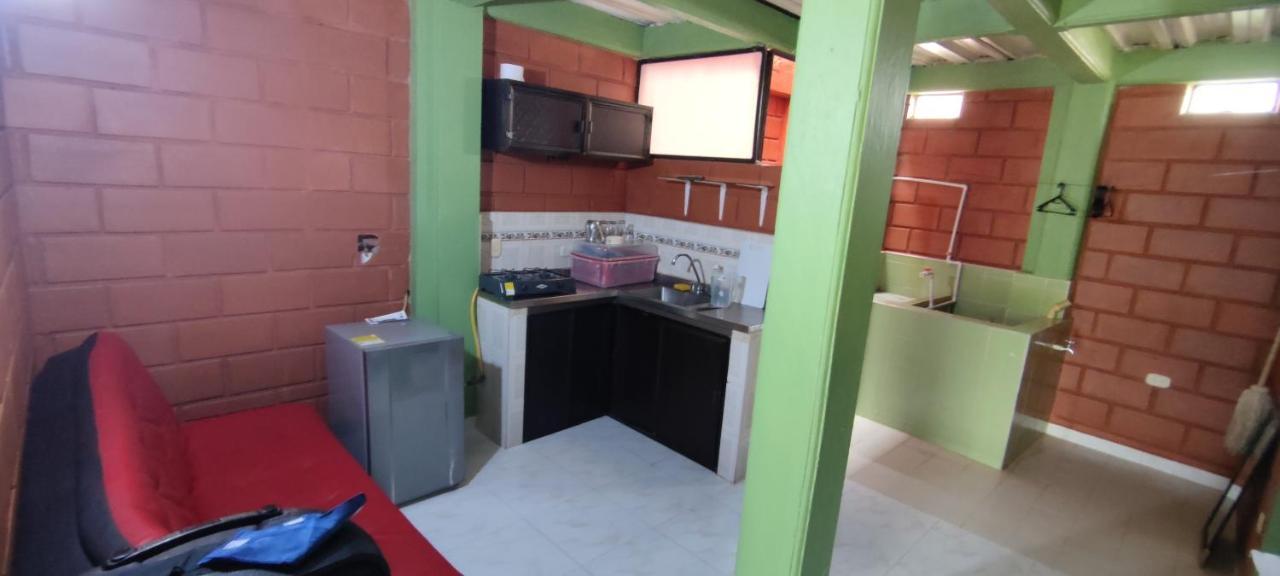 Mi pueblo natal Aptos y habitaciones Necoclí Exterior foto