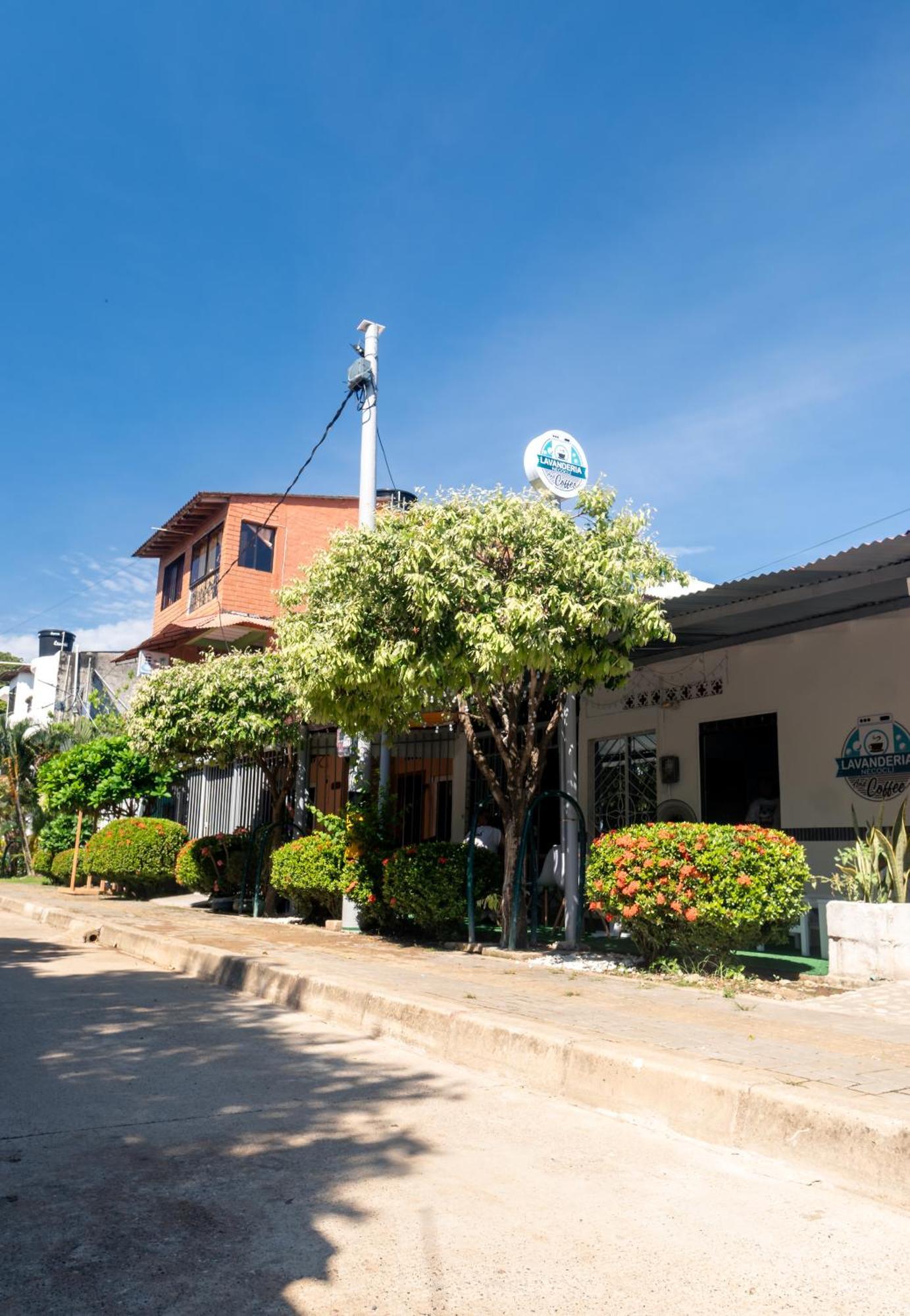 Mi pueblo natal Aptos y habitaciones Necoclí Exterior foto